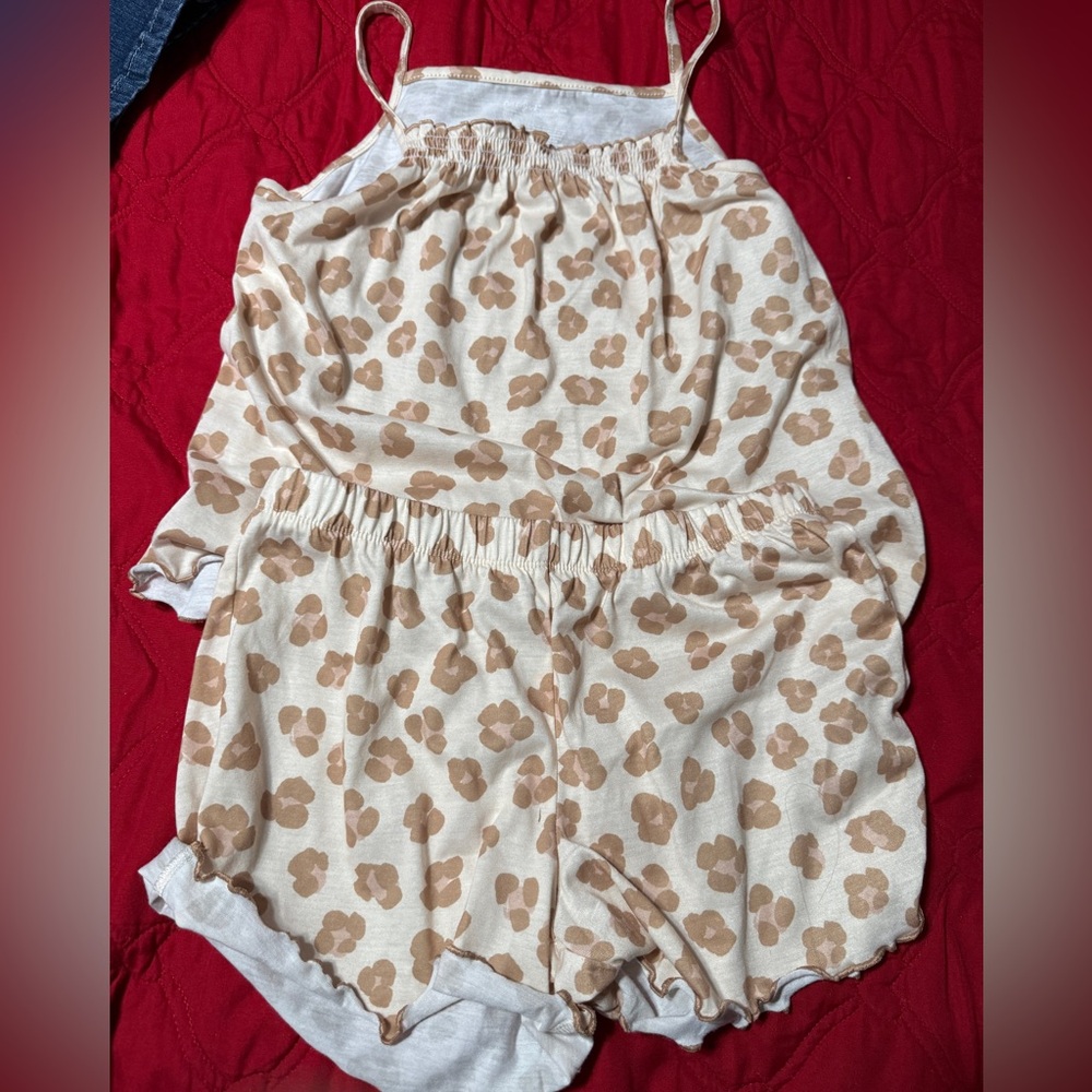 Cat & Jack Cream and Brown Floral Pajama Set